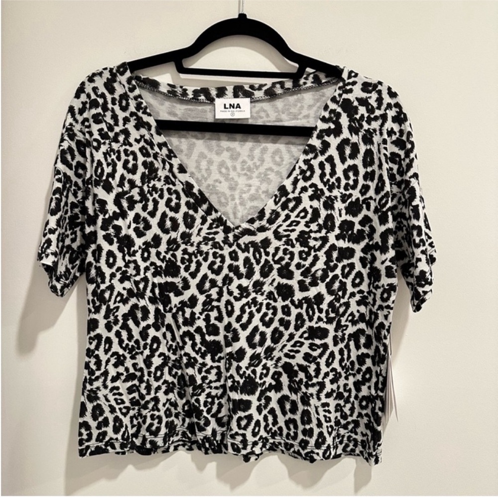 Revolve LNA V Neck Leopard Print Boxy Tee Black Small